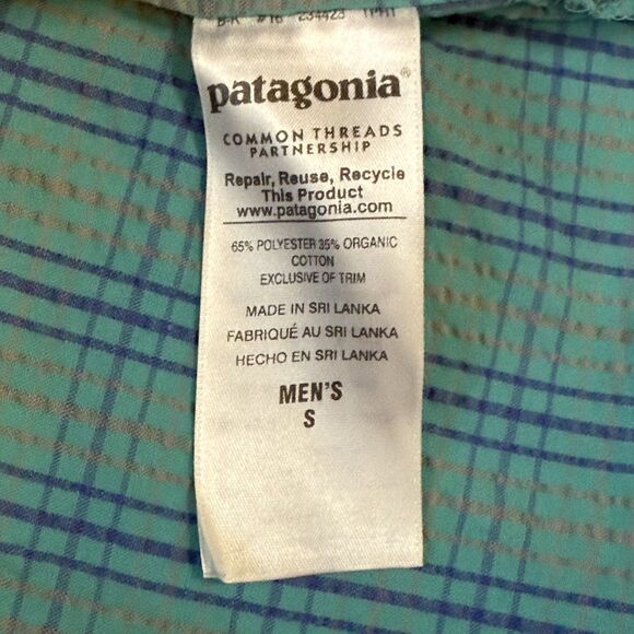 Patagonia Puckerware Button Up Shirt Mens Small Blue Plaid Seersucker - Picture 9 of 10
